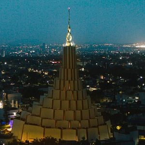 La oscuridad de La Luz del Mundo - Documental 2023