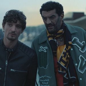 Foto Sangre y dinero