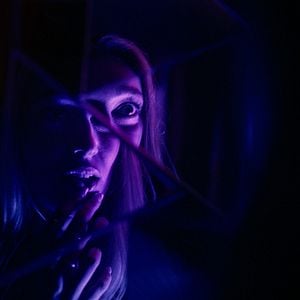 Foto Alycia Debnam-Carey