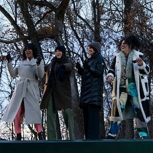 Foto Las chicas del autobús