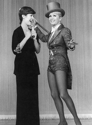  Bright Lights: Starring Carrie Fisher and Debbie Reynolds