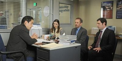 Cartel de Man of the House