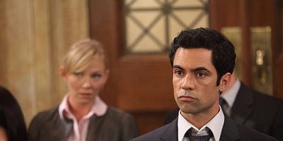 Cartel de Fuera de toda sospecha