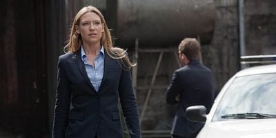 Cartel de Neither Here Nor There