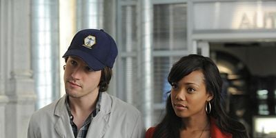 Cartel de El bache en el camino