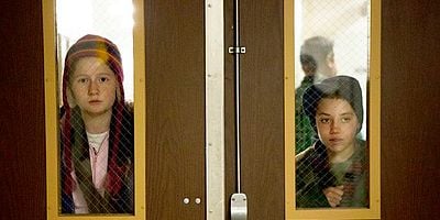 Cartel de Survival of the Fittest