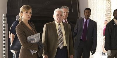 Cartel de Unknown Trouble