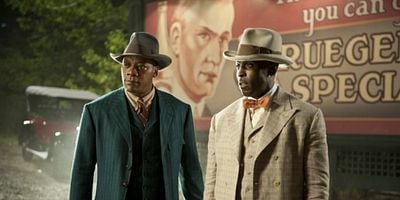 Cartel de Two Imposters