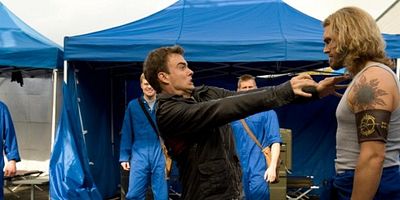 Cartel de Into the Black