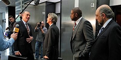 Cartel de The Time is Now