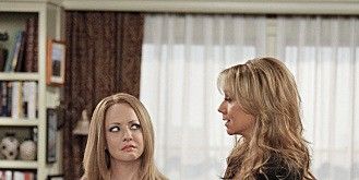 Cartel de Liz Moves In