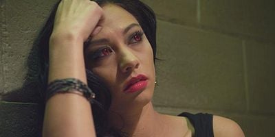 Cartel de Help Us Help You