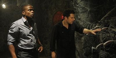 Cartel de Indiana Shawn and the Temple of the Kinda Crappy, Rusty Old Dagger