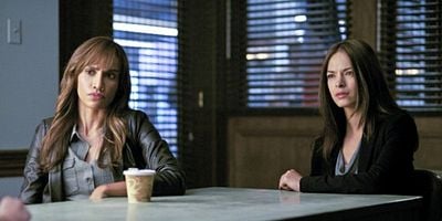 Cartel de Instinto básico