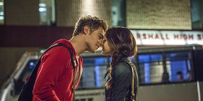 Cartel de And Left No Friendly Drop