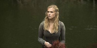 Cartel de Earth Kills