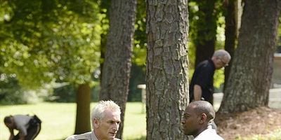 Cartel de Us Against the World