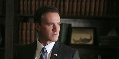 Cartel de A Fractured Rose