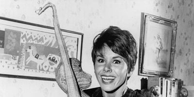 Cartel de The Exchange