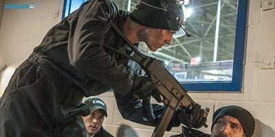 Cartel de What Puts You On That Ledge