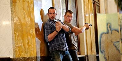 Cartel de Legacy: Episode 7