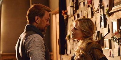 Cartel de Ostinato in White