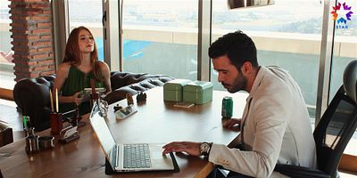 Cartel de Kiralık Aşk 8.Bölüm