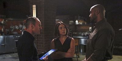 Cartel de A Wanted (Inhu)man