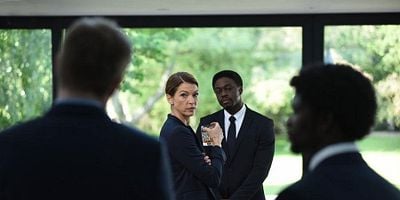 Cartel de The Lion's Den