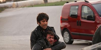 Cartel de Kördüğüm 1.Bölüm