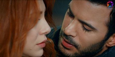 Cartel de Kiralık Aşk 28.Bölüm