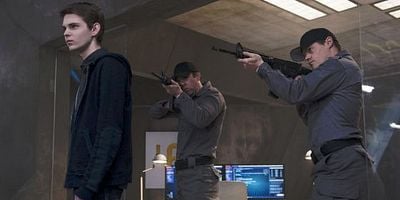 Cartel de Project Reborn