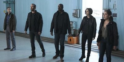 Cartel de Cease Forcing Enemy