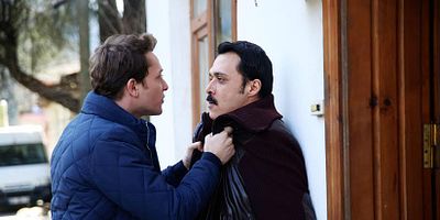 Cartel de Kırgın Çiçekler 34.Bölüm