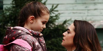 Cartel de Kırgın Çiçekler 36.Bölüm