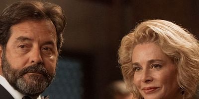 Cartel de La mano en el fuego