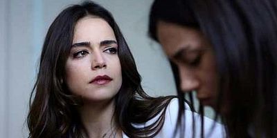 Cartel de Kırgın Çiçekler 43.Bölüm