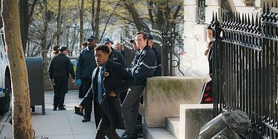 Cartel de The Invisible Hand