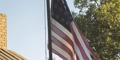 Cartel de Two Soldiers