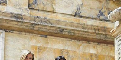 Cartel de Arrangement in Grey and Black