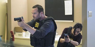 Cartel de Condone Untidiest Thefts