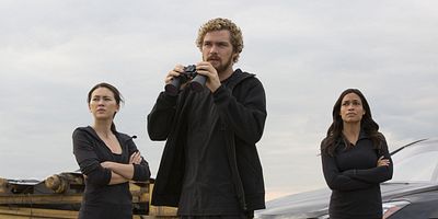 Cartel de The Blessings Of Many Fractures