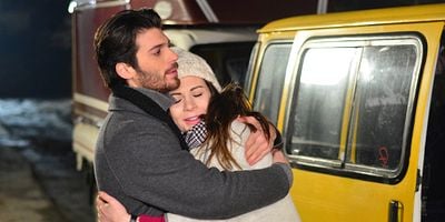 Cartel de Hangimiz Sevmedik 25.Bölüm