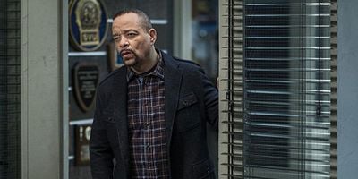 Cartel de Know It All