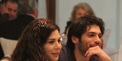 Cartel de Hangimiz Sevmedik 33.Bölüm