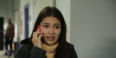 Cartel de Kırgın Çiçekler 79.Bölüm