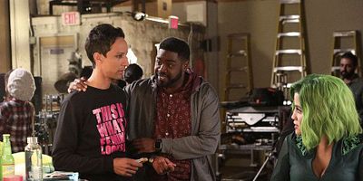 Cartel de Emergency Punch-Up