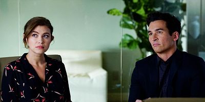 Cartel de The Knock-Off