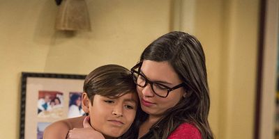 Cartel de Hold, Please