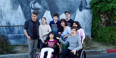 Cartel de C-A-- CAMP